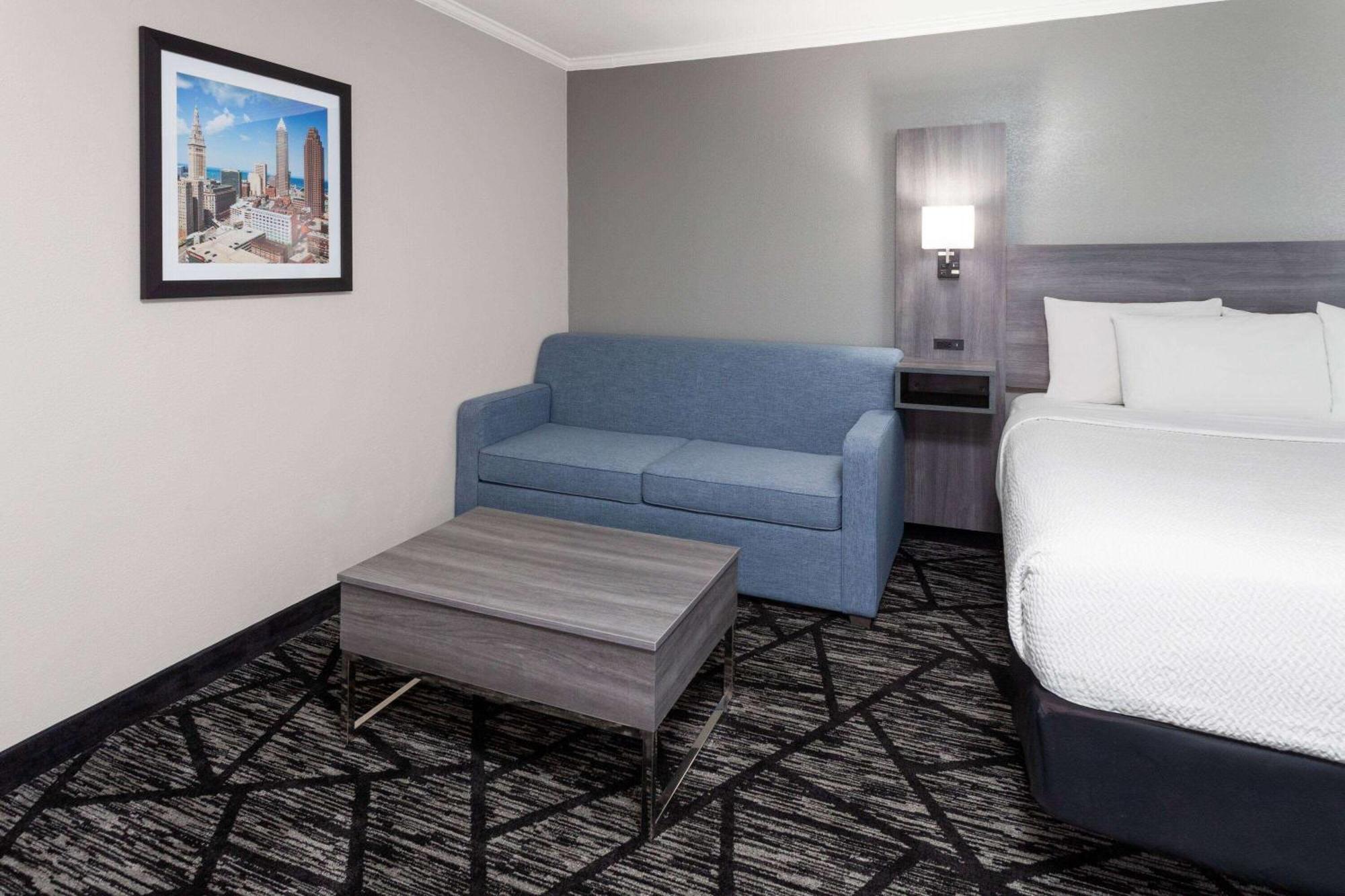 La Quinta Inn By Wyndham Cleveland Independence Exterior foto